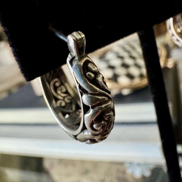 John Hardy Artisan Silver Hoop Earrings - Picture 4 of 12